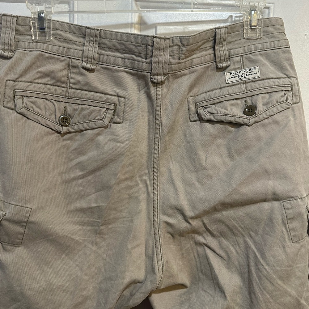 Ralph Lauren Men's Beige Cargo Shorts - Picture 3 of 6